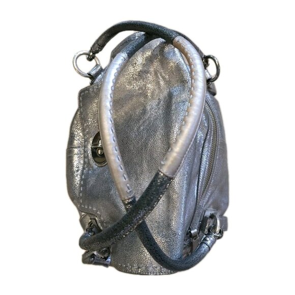 Coach Ltd Ed Hamptons Metallic Flap LG Carryall Tote Bag Satchel Silver RARE EUC - Picture 4 of 16